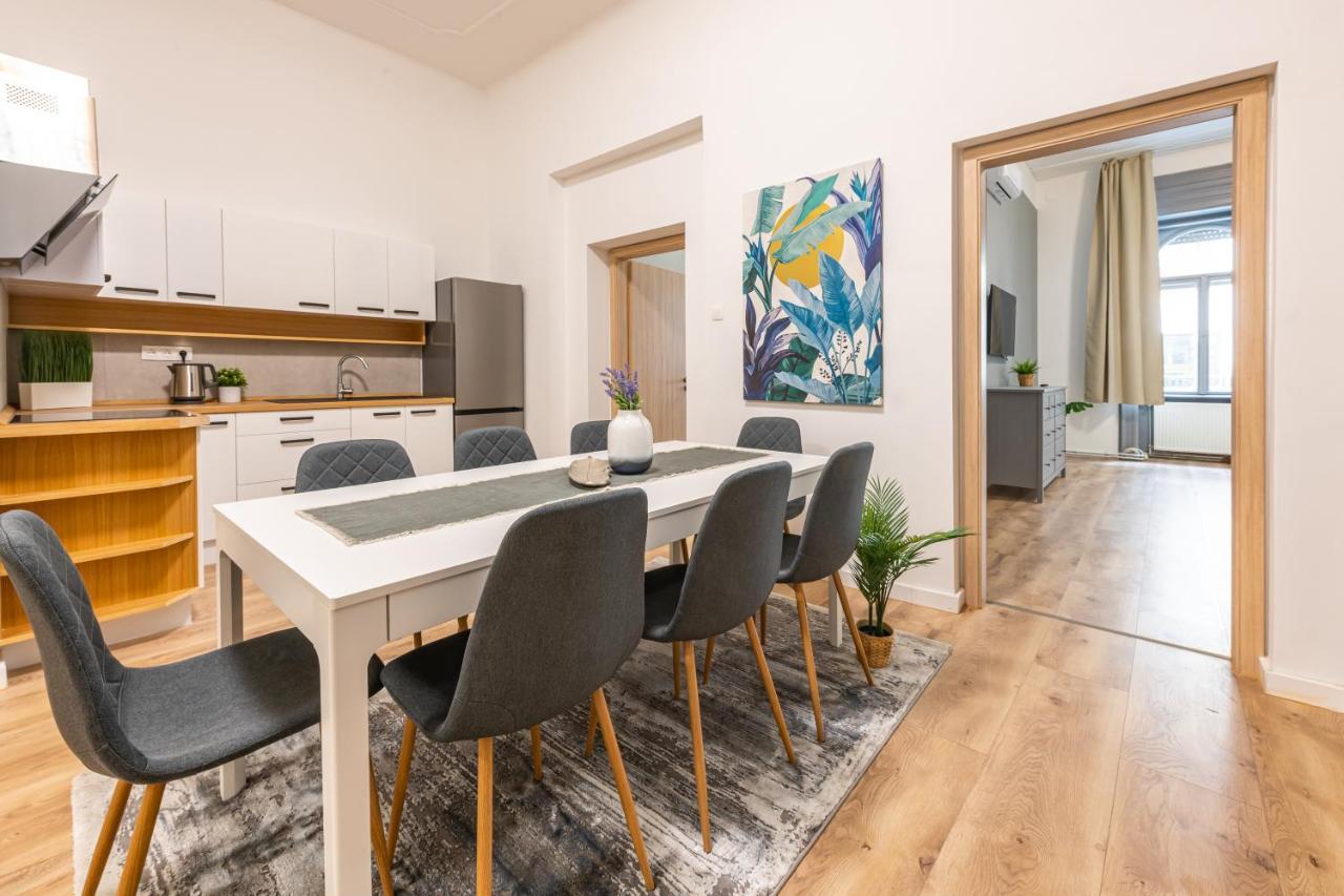 Deluxe Kazincy Apartment In The Heart Of Budapest Eksteriør bilde