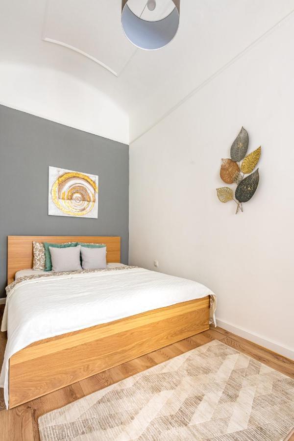 Deluxe Kazincy Apartment In The Heart Of Budapest Eksteriør bilde